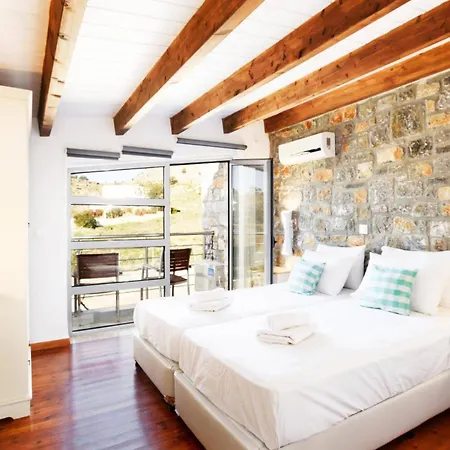 Beatris Seastone By *