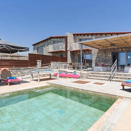 Villa Beatris Seastone By *